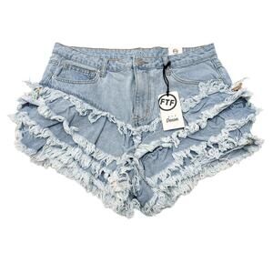 Fashion to Figure Fringed Hem Denim Shorts Size 12 NWT
